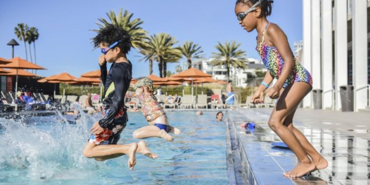 5 Best Swimming Pools in California for Under 30-Year-Olds