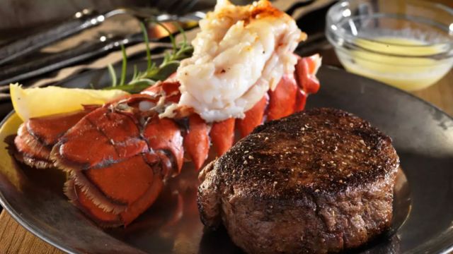 Here is Tennessee’s Most Expensive Dining Spot  An Unforgettable Feast