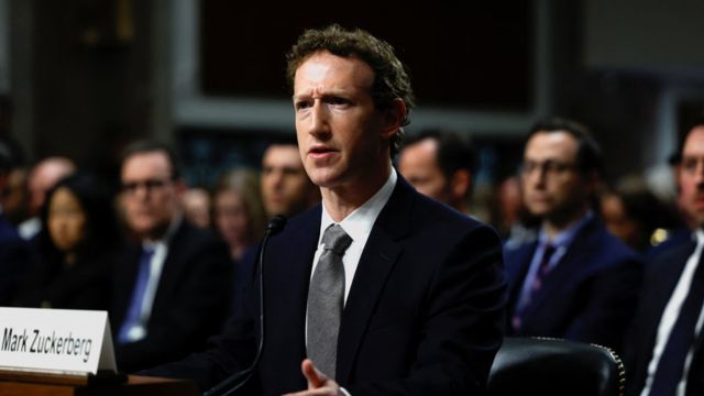 Mark Zuckerberg's Focus on Meta's Financial Drain Leads to $200 Billion Devaluation (1)