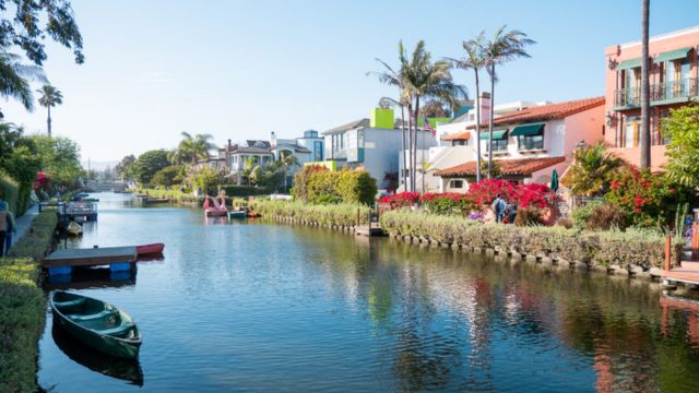 Media Frenzy Venice Canals Searched by News Crews Following Saturday's Violent Attacks (1)