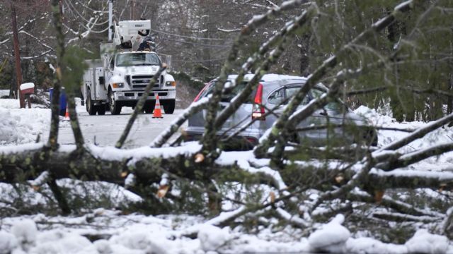 NH and Maine Residents Struggle as Hundreds of Thousands Remain Without Power (1)