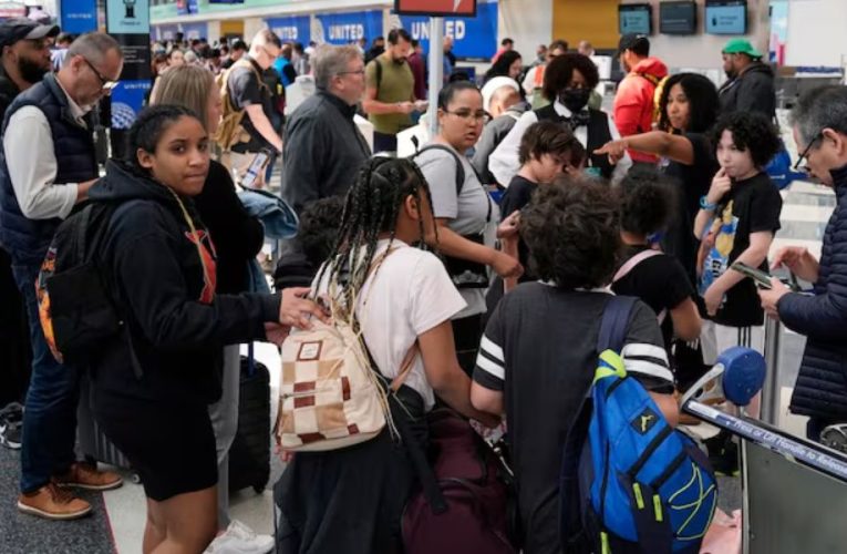 Pro-palestinian Protesters Blocked Major U.S. Airports, Highways and Bridges