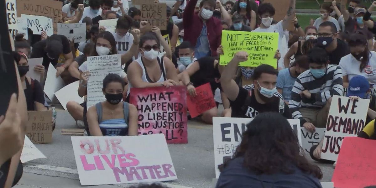 Protesters Demand Justice Outside Miami-Dade State Attorney's Office, What Is Planning Next!