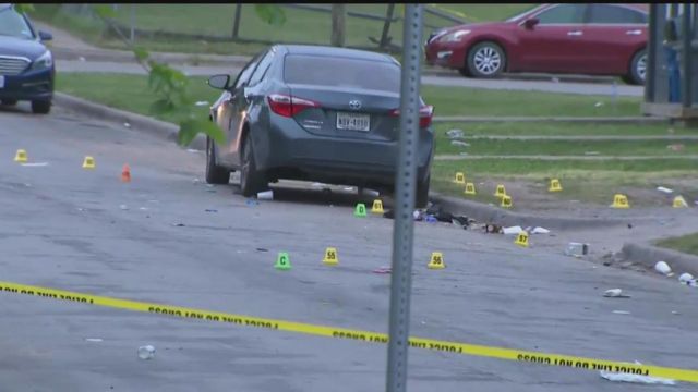 Woman Dies, 8 Injured in Overnight Shooting Spree in Dallas (1)
