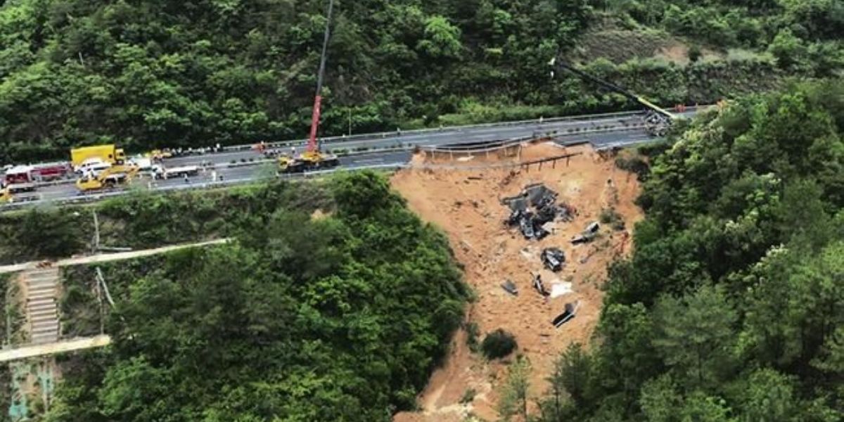 48 Confirmed Dead In Southern China Highway Collapse, Search Efforts Persist