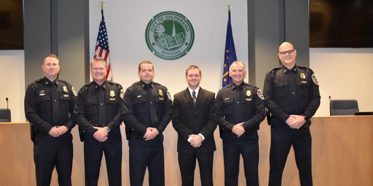 A New Chapter Begins Valparaiso Police Department Welcomes In New Officer