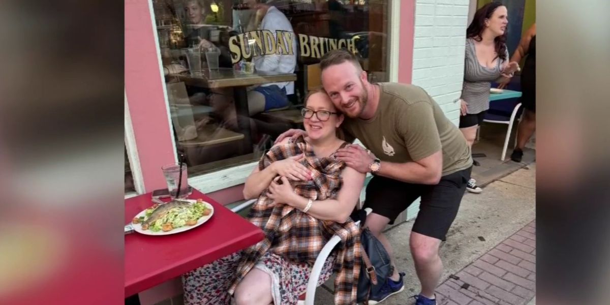 'Amazing!' Michigan Woman's Joyful Reunion With Nurses Who Delivered Her Baby At Restaurant