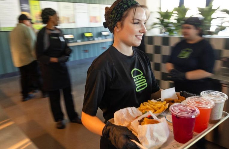 As Fast-food Wages Soar to $20, Other Workers Ask, ‘What About Our Salary Checks?