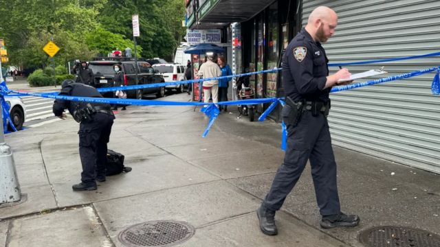 BIG Attack Suddenly - Man Stabbed Several Times In Violent Clash With Dog-Walking Couple In NYC (1)