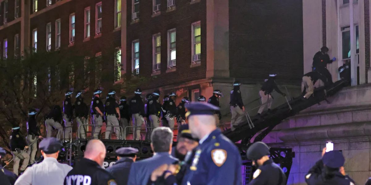 BREAKING! Columbia University Incident, Police Move In, Arrest Protesters On Campus