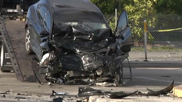 Big Scene! Fatal Crash Rocks GladeView Area Of Miami-Dade, Man Killed in Tragic Accident (1)