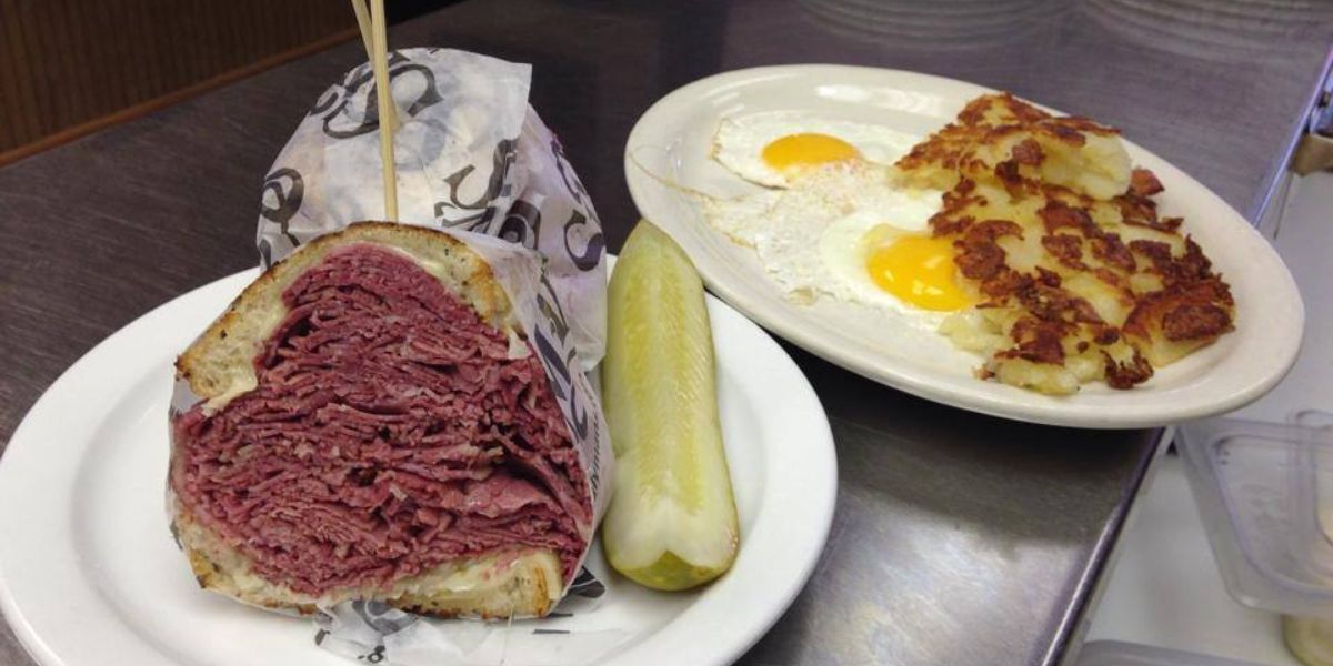 Check Out The 'AMAZING' Top 5 Delicious Food In Ohio Than Kentucky