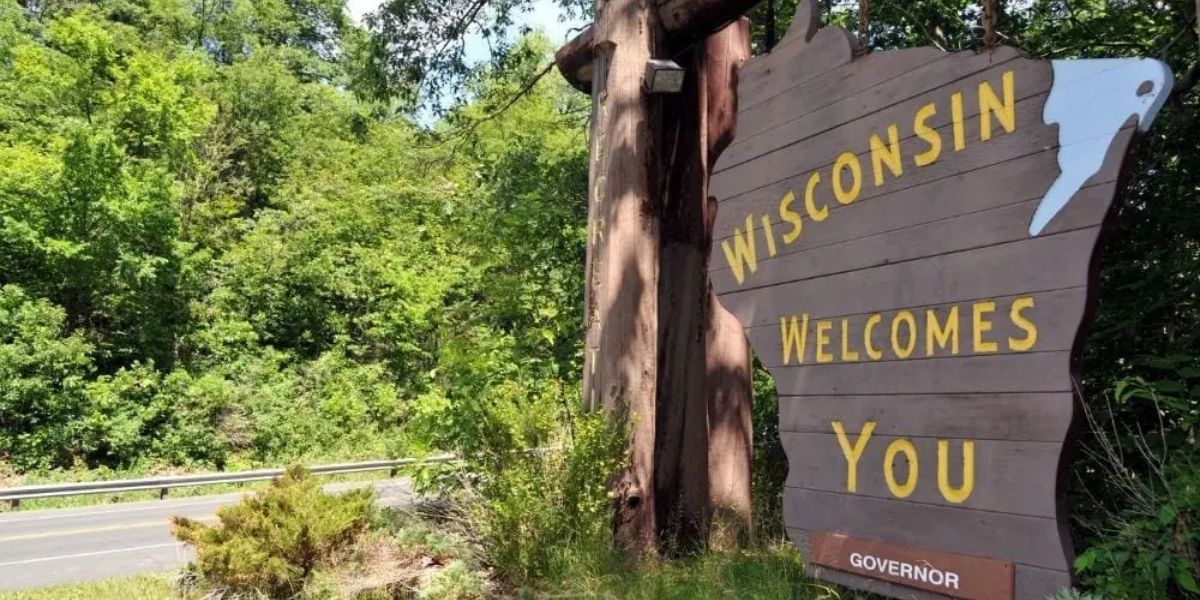Discover the Top 10 Best Places to 'RETIRE' in Wisconsin for Your Golden Years