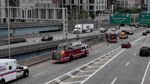 Downtown Cincinnati Eastbound I-71 Crash Scene Cleared, Traffic Flow Resumes (1)