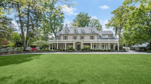 Exclusive! Bethesda Mansion Re-Listed Among Priciest Homes, 'SEE HERE AMAZING' (1)