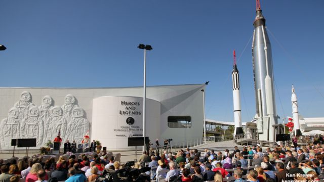 Kennedy Space Center Recognizes Pioneering Space Travel with Commemorative Plaque (1)