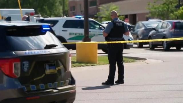 Kroger Store Scene of Gunfight Bystander Caught in the Middle of Suspect-Police Exchange (1)