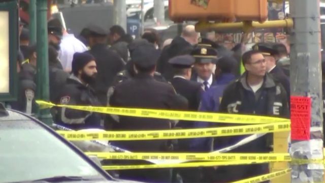 Manhunt Underway After Brutal Fire Attack in Manhattan Subway Report Says (1)
