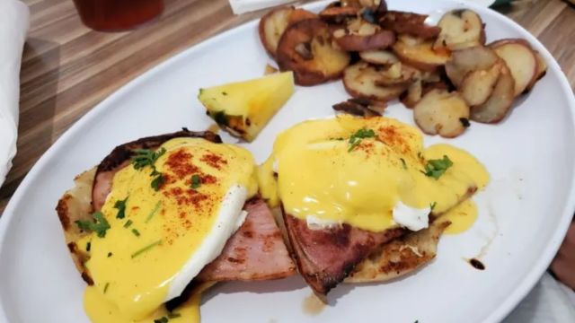 Orlando's Morning Scene Gets a Dash of Jacksonville Flavor with New Breakfast Chain Arrival (1)