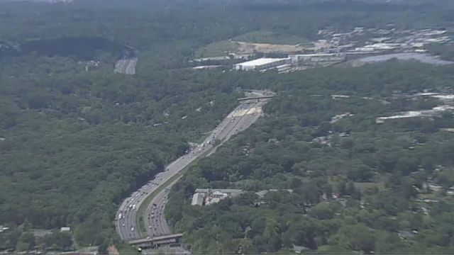 Prince George's County Incident - Helicopter Drops From Transport On Capital Beltway (1)