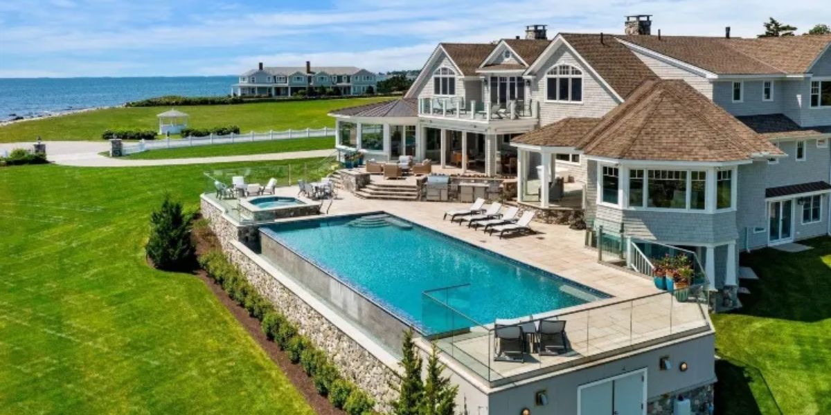 Stunning $17.5M Waterfront Estate in Northern Virginia A Look Inside