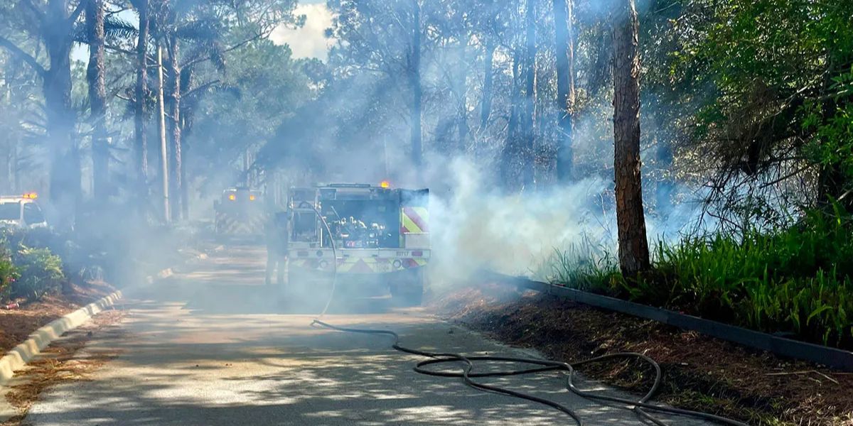 Drought-Hit Florida Firefighters Tackle Multiple Blazes, How Police Officers Will Manage