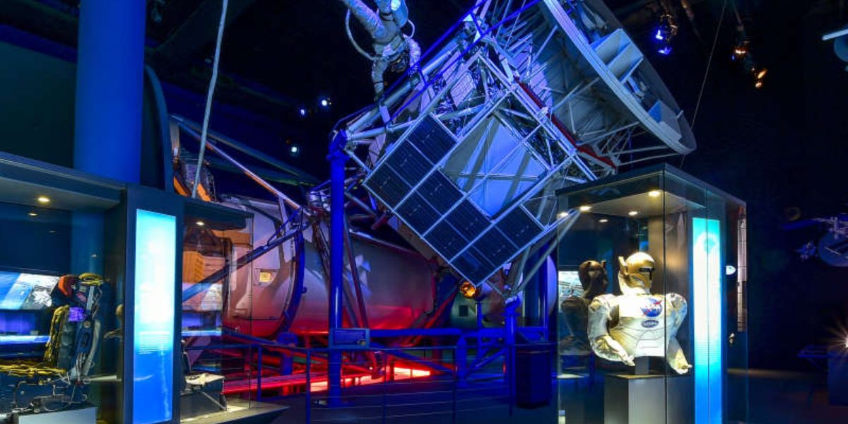 Discovering Houston's Iconic Space Center and Its Space Exploration Wonders
