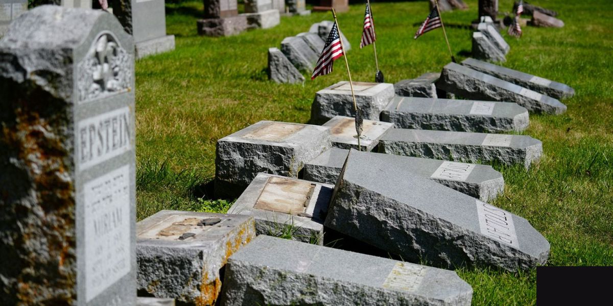 FBI Joins Investigation 176 Headstones Vandalized at Jewish Cemeteries in Ohio