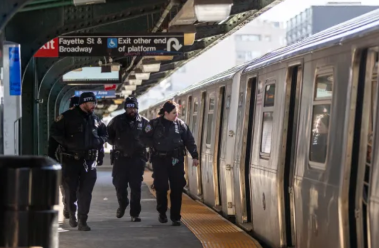 Man Stabbed in Unprovoked Attack on Upper Manhattan Subway