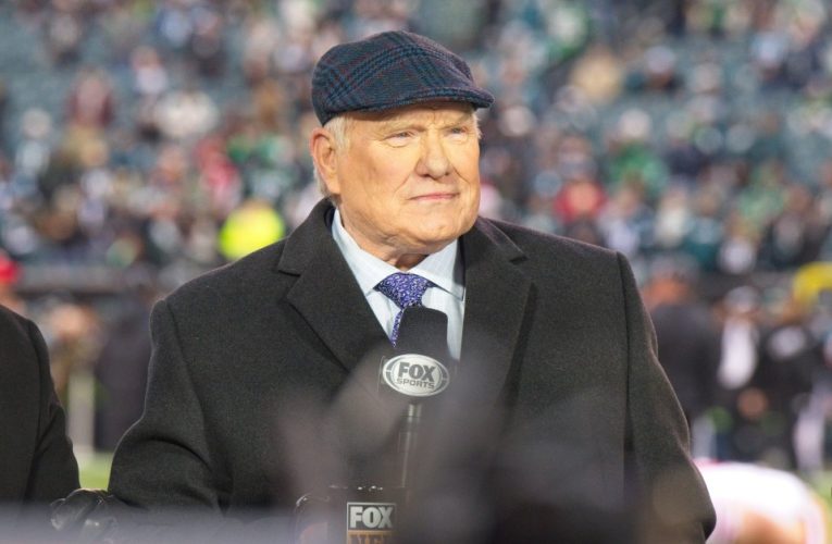 ‘Please get rid of Terry Bradshaw’ say Fox NFL Sunday fans after legendary host stumbles over his words on pregame show