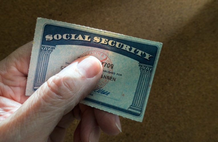 New round of Social Security checks worth $4,873 going out before Thanksgiving but there are only 2 ways to get the cash