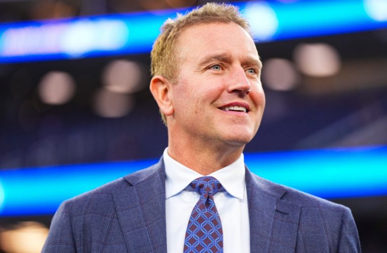 Kirk Herbstreit reads out text message from Pat McAfee live on TNF as Philadelphia Eagles suffer kicking disaster