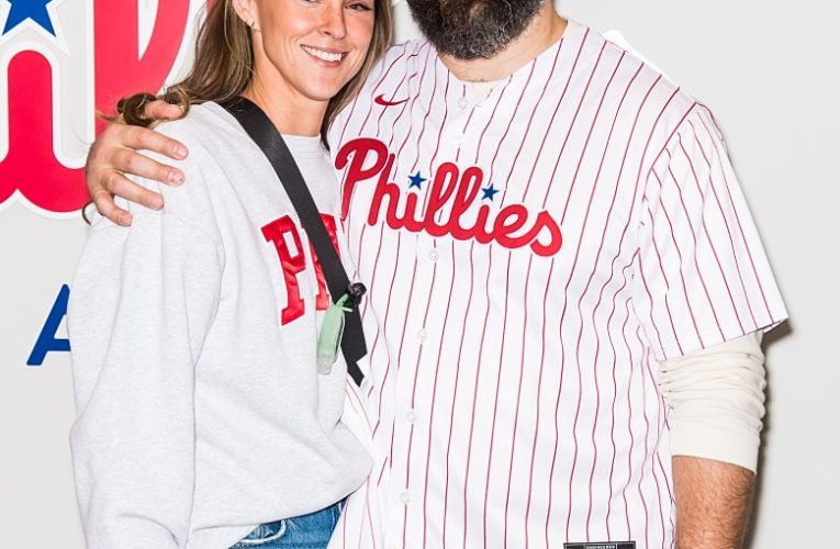 Jason and Kylie Kelce announce they are expecting fourth baby as couple shares adorable family snap