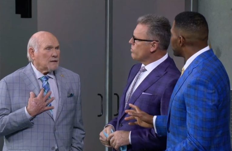 Terry Bradshaw tells Michael Strahan ‘that hurt’ after Fox NFL Sunday co-star poked fun at Pittsburgh Steelers legend