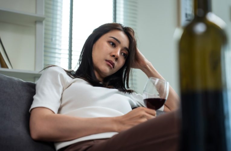 Number of alcohol-related deaths skyrockets in US as ‘wine culture’ is blamed for dramatic increase in female fatalities