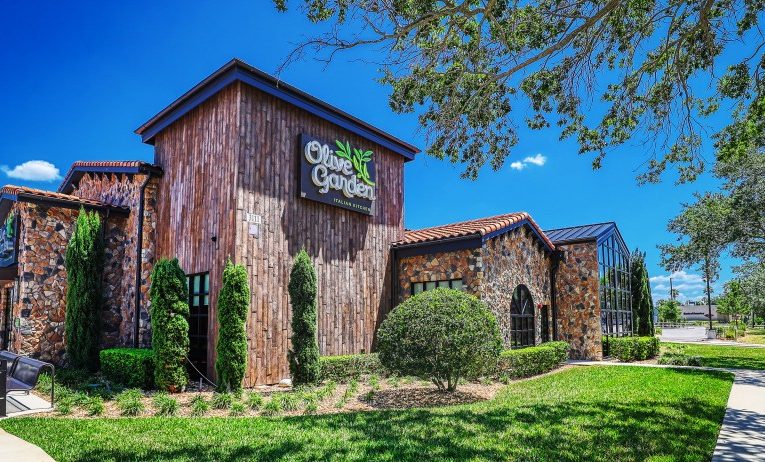 Olive Garden responds after diner reveals ‘letters’ smeared on iconic breadsticks – but fans know the truth