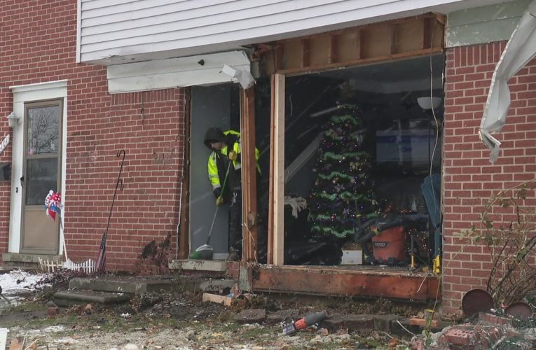 Driver in St. Clair Shores smashes through condominium wall