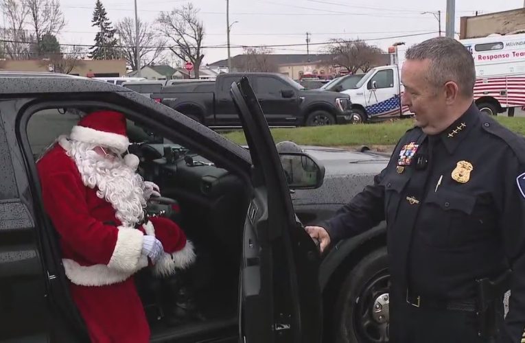 Melvindale police team up with Santa for holiday cheer – and honor their fallen officer in the process