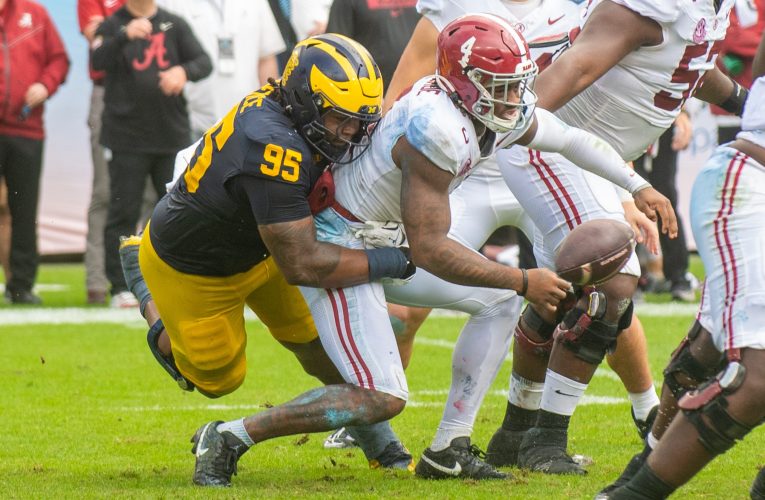 Michigan defense pressures Milroe all day, Wolverines beat No. 11 Alabama 19-13 in ReliaQuest Bowl